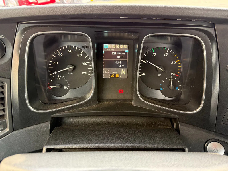 Mercedes-Benz Actros 1846LS STREAMSPACE 4X2 TREKKER EURO6 HOLLAND TRUCK VIN: 10233406 - Tractor unit: picture 5 Mercedes-Benz Actros 1846LS STREAMSPACE 4X2 TREKKER EURO6 HOLLAND TRUCK VIN: 10233406 - Tractor unit: picture 5