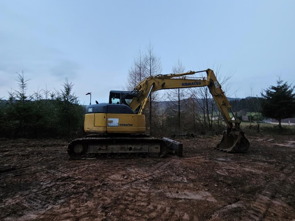 Crawler excavator KOMATSU PC 138 US: picture 9