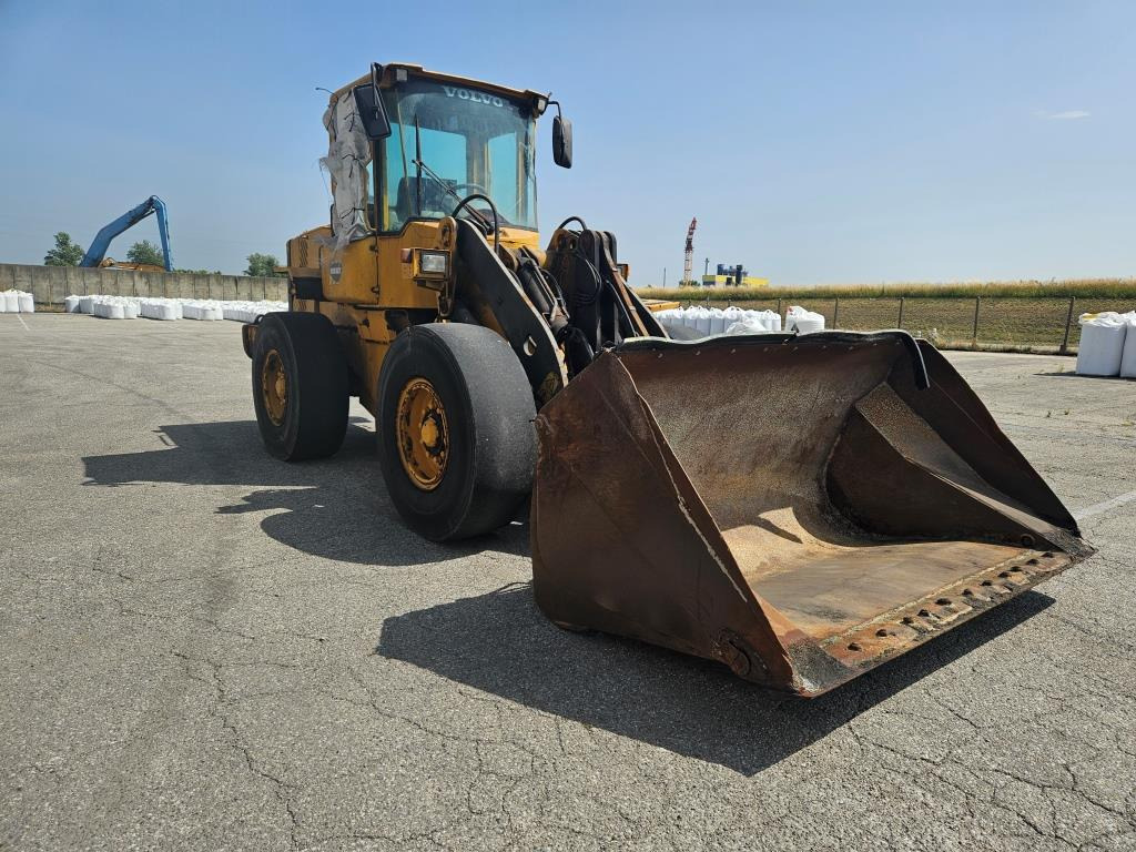 VOLVO L 70 D - Wheel loader: picture 5 VOLVO L 70 D - Wheel loader: picture 5