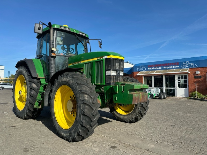 John Deere 7810 Powrquad - Farm tractor: picture 1 John Deere 7810 Powrquad - Farm tractor: picture 1