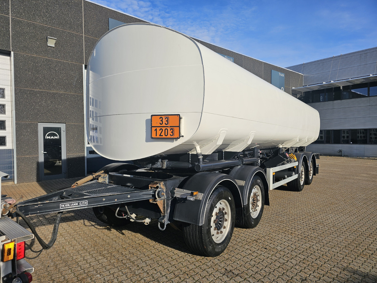 EUROTANK 4 Akslet - Tank trailer: picture 1 EUROTANK 4 Akslet - Tank trailer: picture 1