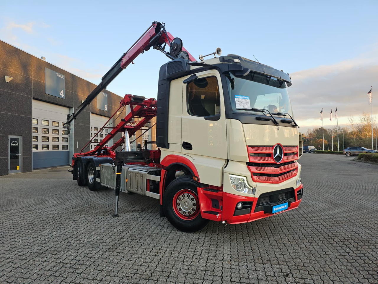 Mercedes Benz Actros 2545 - Container transporter/ Swap body truck, Crane truck: picture 2 Mercedes Benz Actros 2545 - Container transporter/ Swap body truck, Crane truck: picture 2