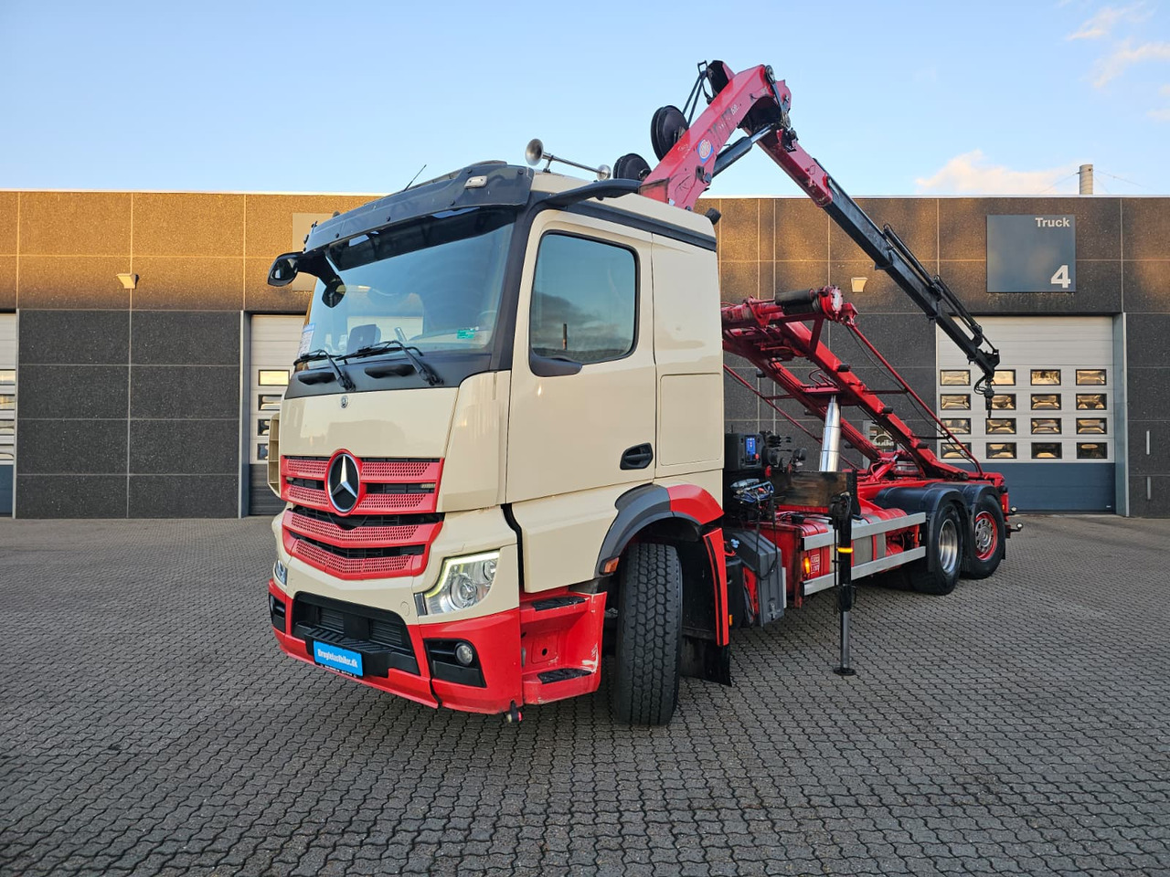 Mercedes Benz Actros 2545 - Container transporter/ Swap body truck, Crane truck: picture 1 Mercedes Benz Actros 2545 - Container transporter/ Swap body truck, Crane truck: picture 1