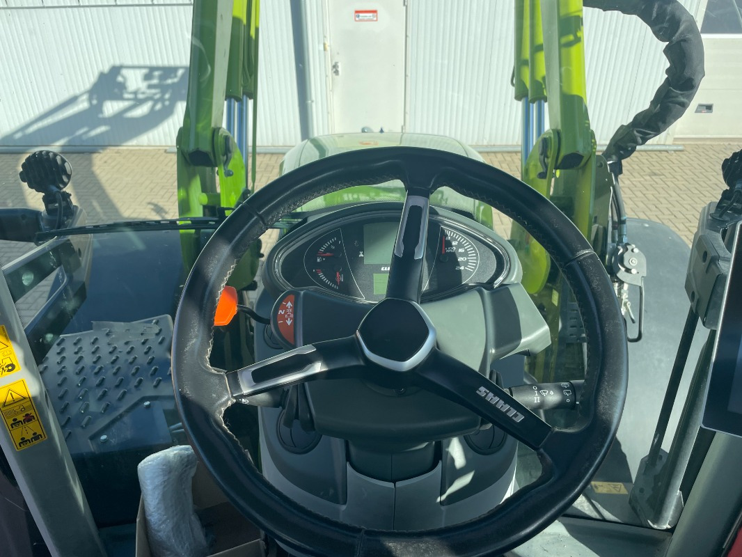 CLAAS Arion 660 CMATIC - Farm tractor: picture 5 CLAAS Arion 660 CMATIC - Farm tractor: picture 5