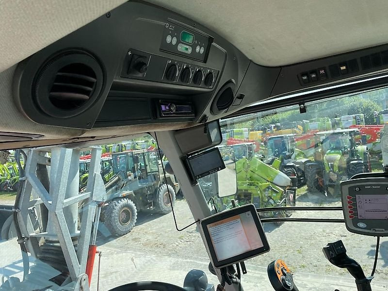 CLAAS XERION 3800 Trac VC - Farm tractor: picture 2 CLAAS XERION 3800 Trac VC - Farm tractor: picture 2