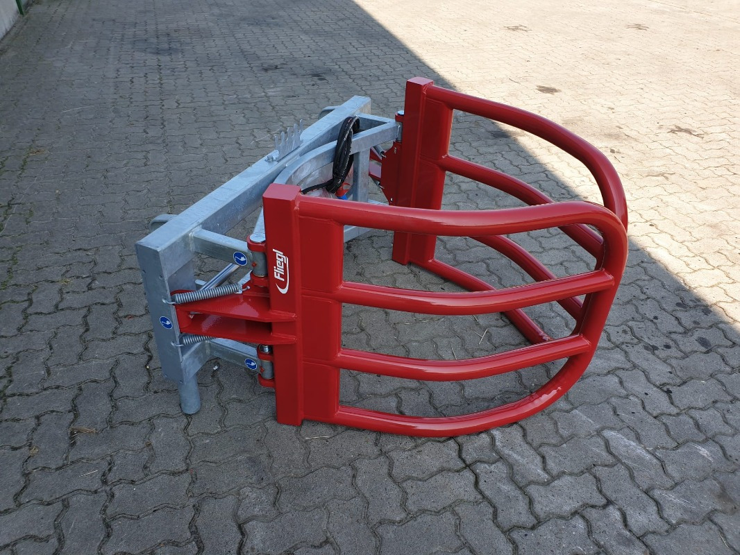 Fliegl Ballenzange Profi-Combi **Sonderpreis** - Attachment: picture 2 Fliegl Ballenzange Profi-Combi **Sonderpreis** - Attachment: picture 2