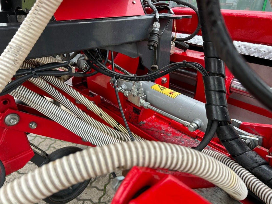 Fertilizing equipment Kongskilde VCO-I / 8-75 Maishacke: picture 9 Fertilizing equipment Kongskilde VCO-I / 8-75 Maishacke: picture 9