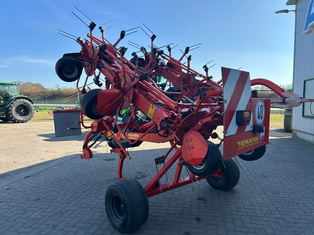 Kuhn GF 10802 T-G II - Tedder/ Rake: picture 4 Kuhn GF 10802 T-G II - Tedder/ Rake: picture 4