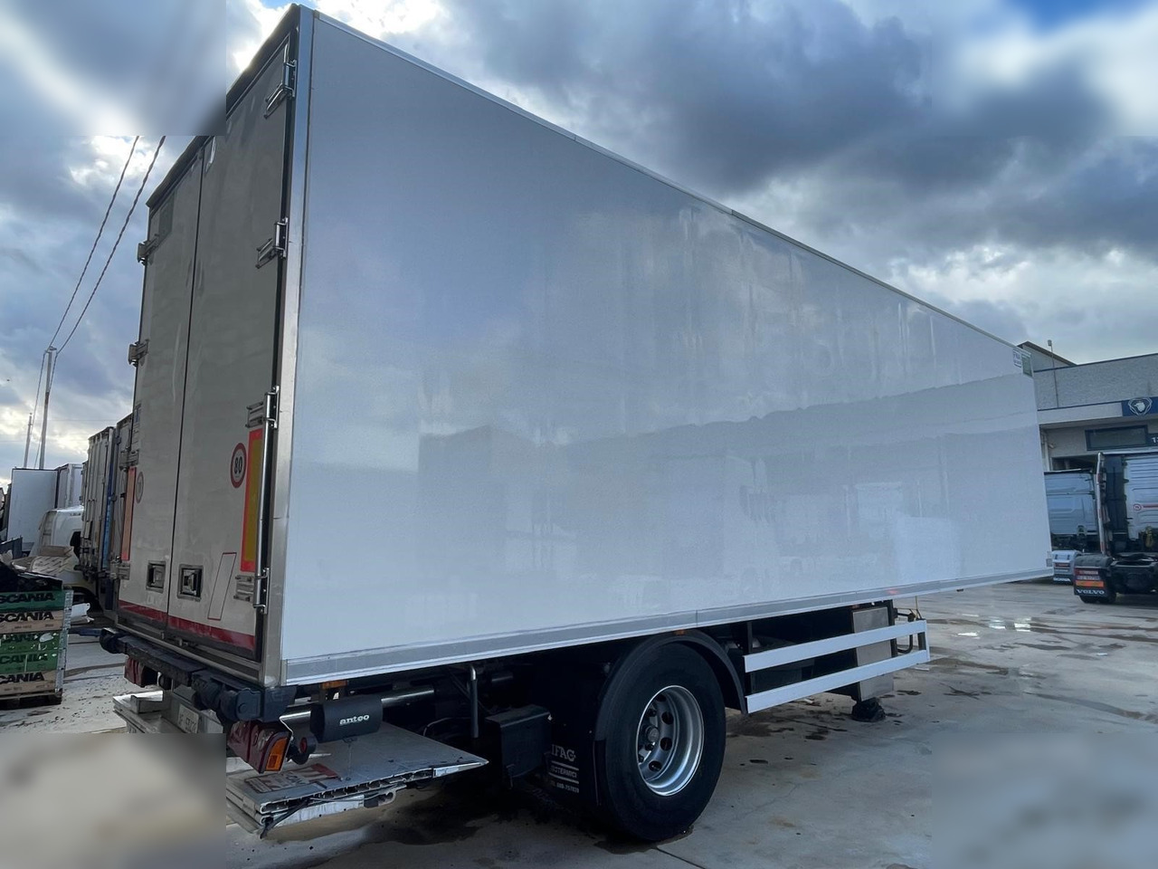 BARTOLETTI - Refrigerator semi-trailer: picture 2 BARTOLETTI - Refrigerator semi-trailer: picture 2