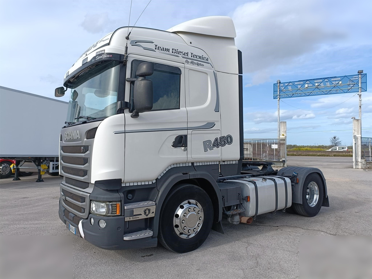 SCANIA R450 - Tractor unit: picture 1 SCANIA R450 - Tractor unit: picture 1