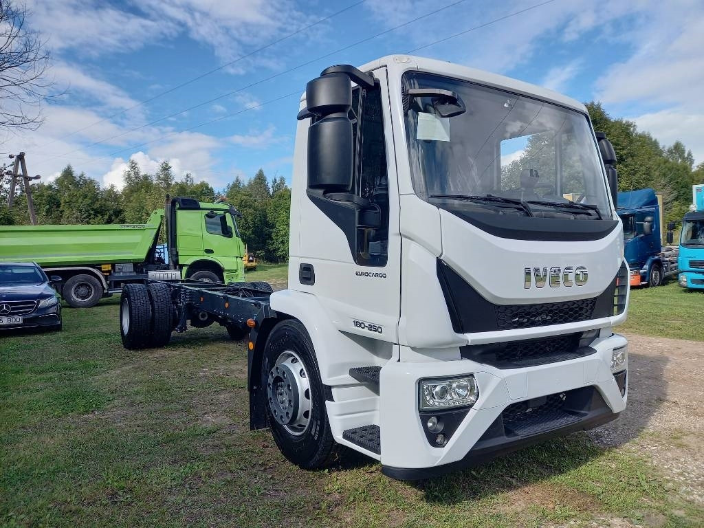 Iveco Eurocargo ML180E/FP,4x2, NEW, NOT USED - Cab chassis truck: picture 5 Iveco Eurocargo ML180E/FP,4x2, NEW, NOT USED - Cab chassis truck: picture 5