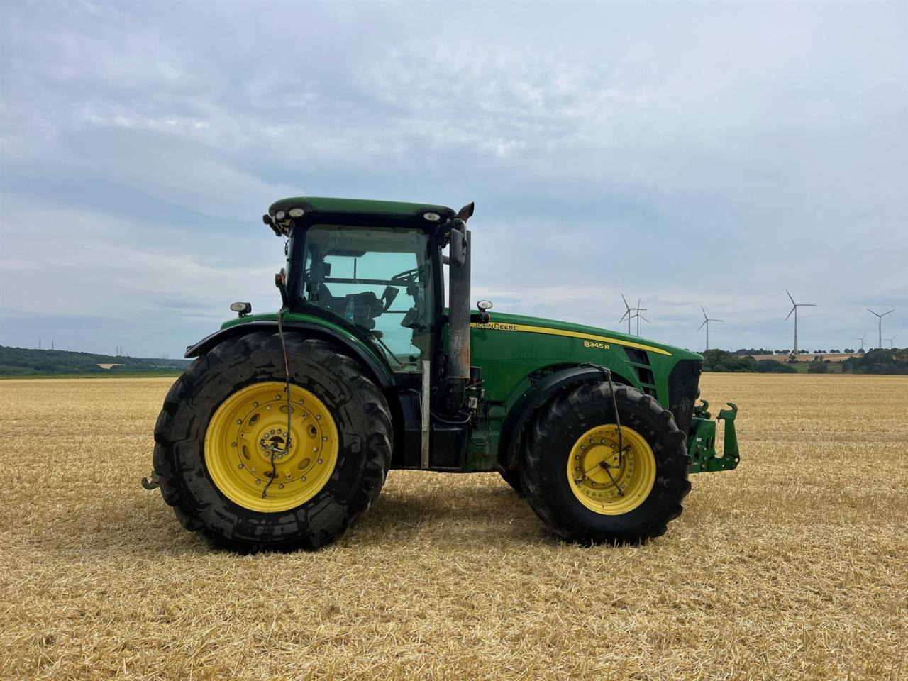 John Deere 8345 R - Farm tractor: picture 4 John Deere 8345 R - Farm tractor: picture 4