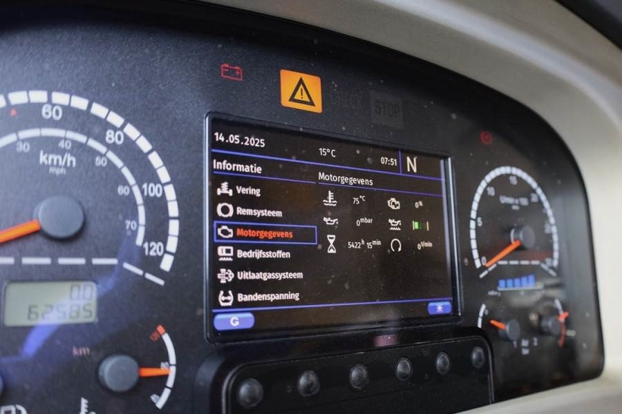 All terrain crane Demag AC220-5 Dutch Registration, 10x6x10, 220t Capacity: picture 8