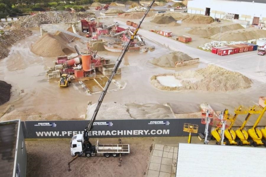 Effer 955/8S Volvo 540 Euro 6, Valid Inspection, 8x2x4 D  - All terrain crane: picture 3 Effer 955/8S Volvo 540 Euro 6, Valid Inspection, 8x2x4 D  - All terrain crane: picture 3