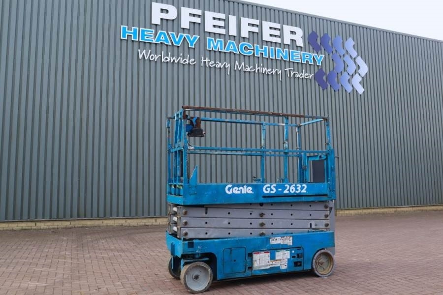 Genie GS2632 Electric, Working Height 10m, 227kg Capacit - Scissor lift: picture 1 Genie GS2632 Electric, Working Height 10m, 227kg Capacit - Scissor lift: picture 1