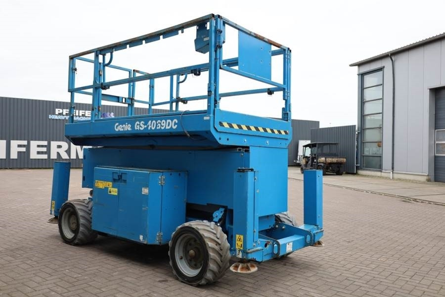 Scissor lift Genie GS4069 Electric, 14m Working Height, 363kg Capacit: picture 7