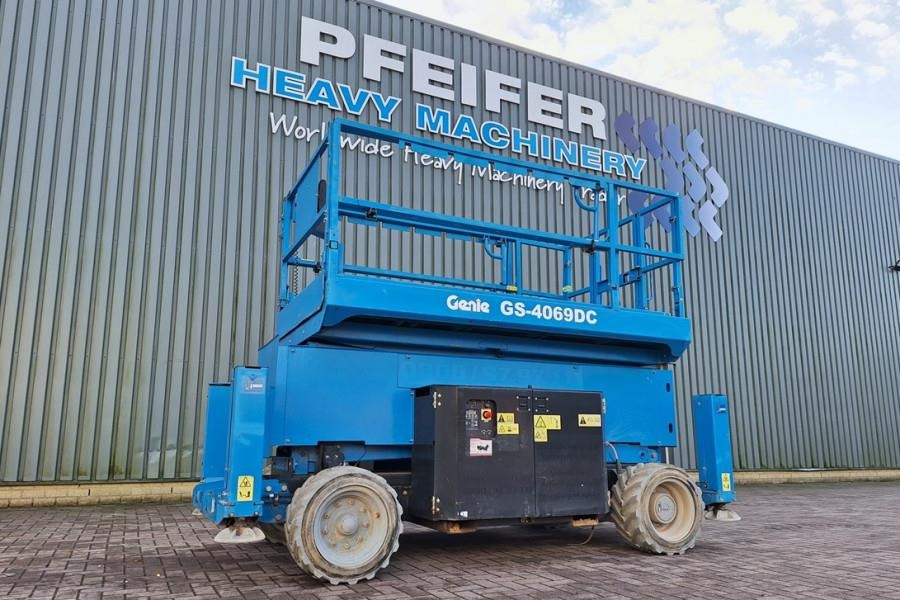 Genie GS4069DC Electric, 14m Working Height, 363kg Capac - Scissor lift: picture 1 Genie GS4069DC Electric, 14m Working Height, 363kg Capac - Scissor lift: picture 1