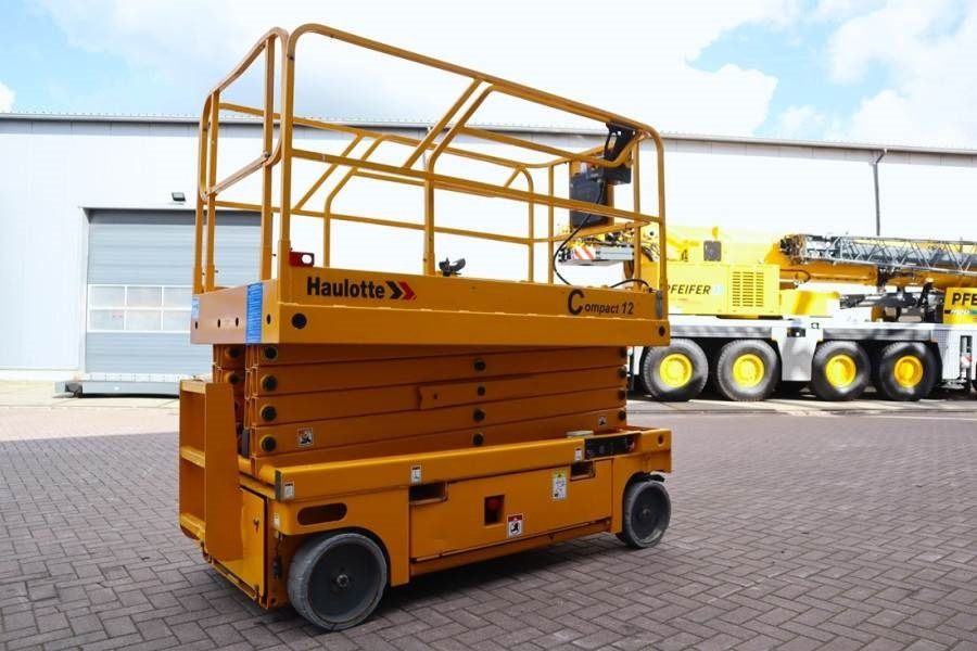 Haulotte Compact 12 Electric, 12m Working Height, 300kg Cap - Scissor lift: picture 2 Haulotte Compact 12 Electric, 12m Working Height, 300kg Cap - Scissor lift: picture 2
