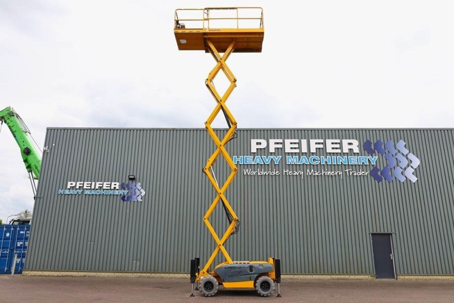 Haulotte Compact 12RTE Electric, 12m Working Height, 450kg - Scissor lift: picture 3 Haulotte Compact 12RTE Electric, 12m Working Height, 450kg - Scissor lift: picture 3