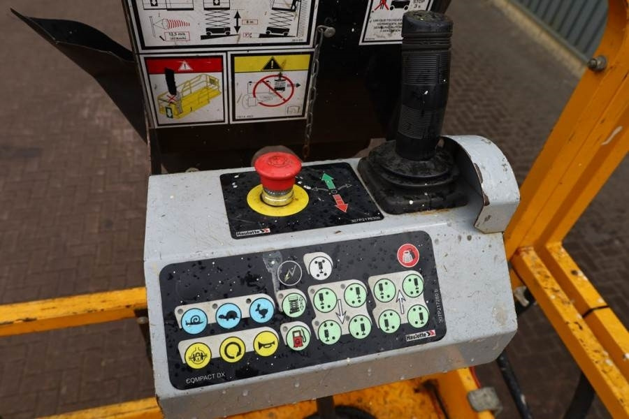 Haulotte Compact 12RTE Electric, 12m Working Height, 450kg - Scissor lift: picture 5 Haulotte Compact 12RTE Electric, 12m Working Height, 450kg - Scissor lift: picture 5