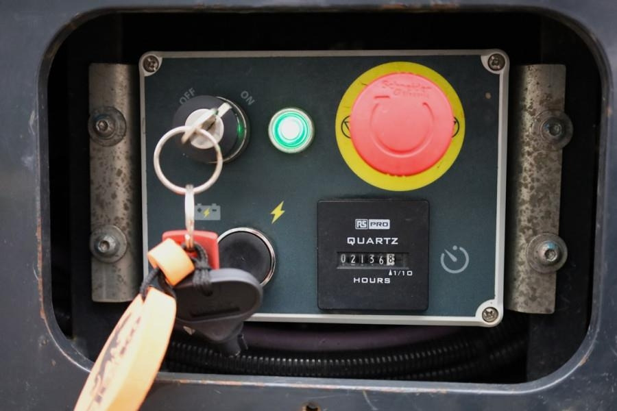 Jekko SPX532CL2 Electric, Remote Controlled, 17.3m Lifti - Crawler crane: picture 5 Jekko SPX532CL2 Electric, Remote Controlled, 17.3m Lifti - Crawler crane: picture 5