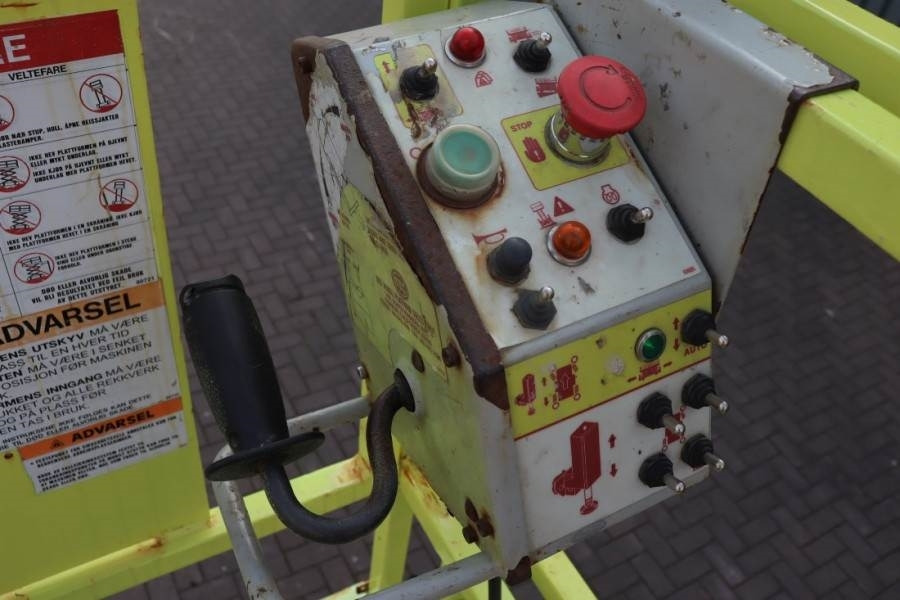 MEC 3392RT-T Diesel, 4x4 Drive, 12m Working Height, 12 - Scissor lift: picture 4 MEC 3392RT-T Diesel, 4x4 Drive, 12m Working Height, 12 - Scissor lift: picture 4