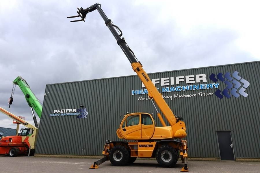 Manitou MRT2150 Privilege Diesel, 4x4 Drive And 4-Wheel St - Telescopic handler: picture 3 Manitou MRT2150 Privilege Diesel, 4x4 Drive And 4-Wheel St - Telescopic handler: picture 3