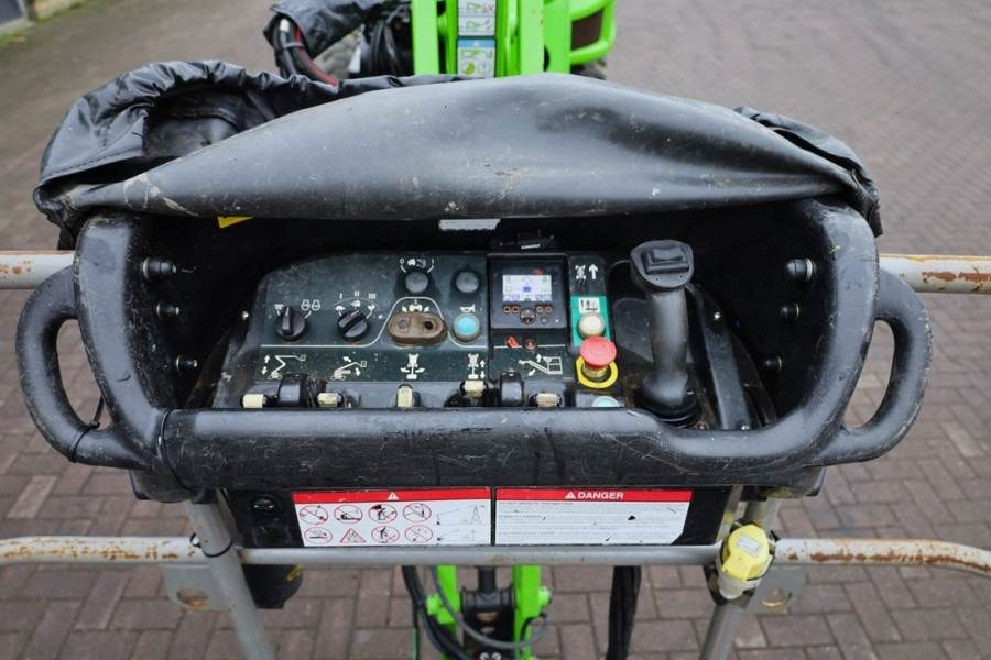 Niftylift HR21 HYBRIDE 4x4 MK2 Hybride, 4x4 Drive, 21m Worki - Articulated boom: picture 4 Niftylift HR21 HYBRIDE 4x4 MK2 Hybride, 4x4 Drive, 21m Worki - Articulated boom: picture 4