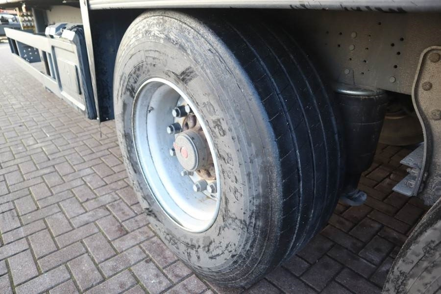 Curtainsider trailer Schmitz CARG SCB3ST CoC Documents, TuV Loading Certificate: picture 19 Curtainsider trailer Schmitz CARG SCB3ST CoC Documents, TuV Loading Certificate: picture 19