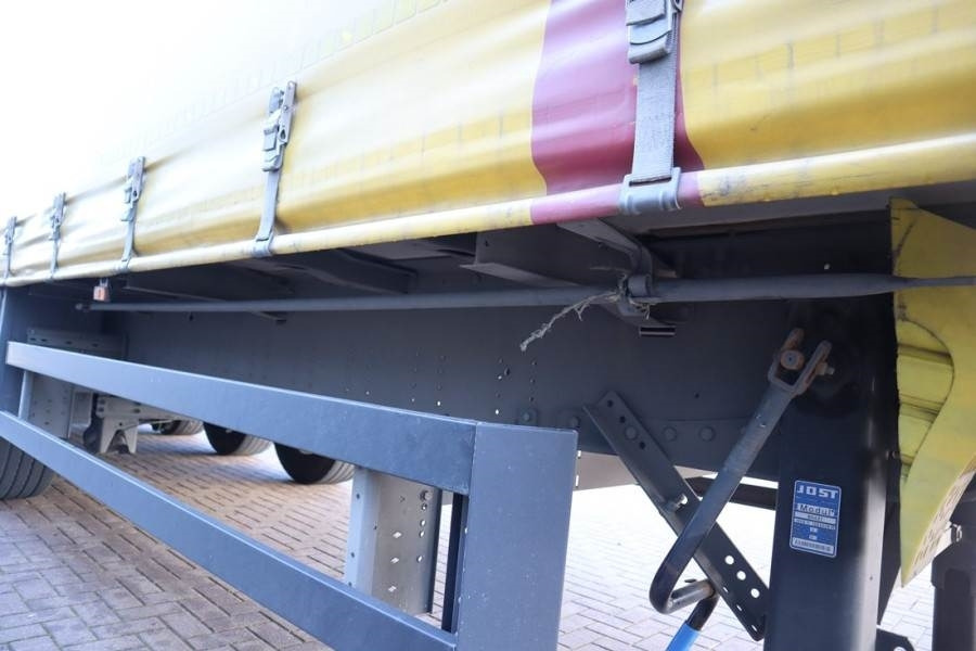 Curtainsider trailer Schmitz CARG SCB3ST CoC Documents, TuV Loading Certificate: picture 10 Curtainsider trailer Schmitz CARG SCB3ST CoC Documents, TuV Loading Certificate: picture 10