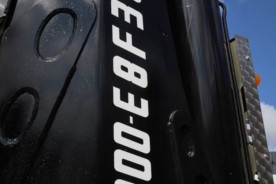 Volvo FH16 550 10x4 Valid inspection, *Guarantee! 10x4x6 - All terrain crane: picture 2 Volvo FH16 550 10x4 Valid inspection, *Guarantee! 10x4x6 - All terrain crane: picture 2