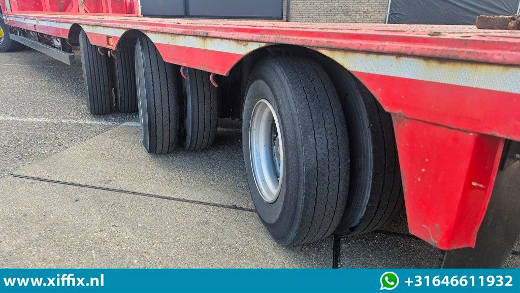 Nooteboom 3-ass. Uitschuifbare semi dieplader met Hiab 22 ton/mtr. Kraan / 3x gestuurd - Low loader semi-trailer: picture 5 Nooteboom 3-ass. Uitschuifbare semi dieplader met Hiab 22 ton/mtr. Kraan / 3x gestuurd - Low loader semi-trailer: picture 5