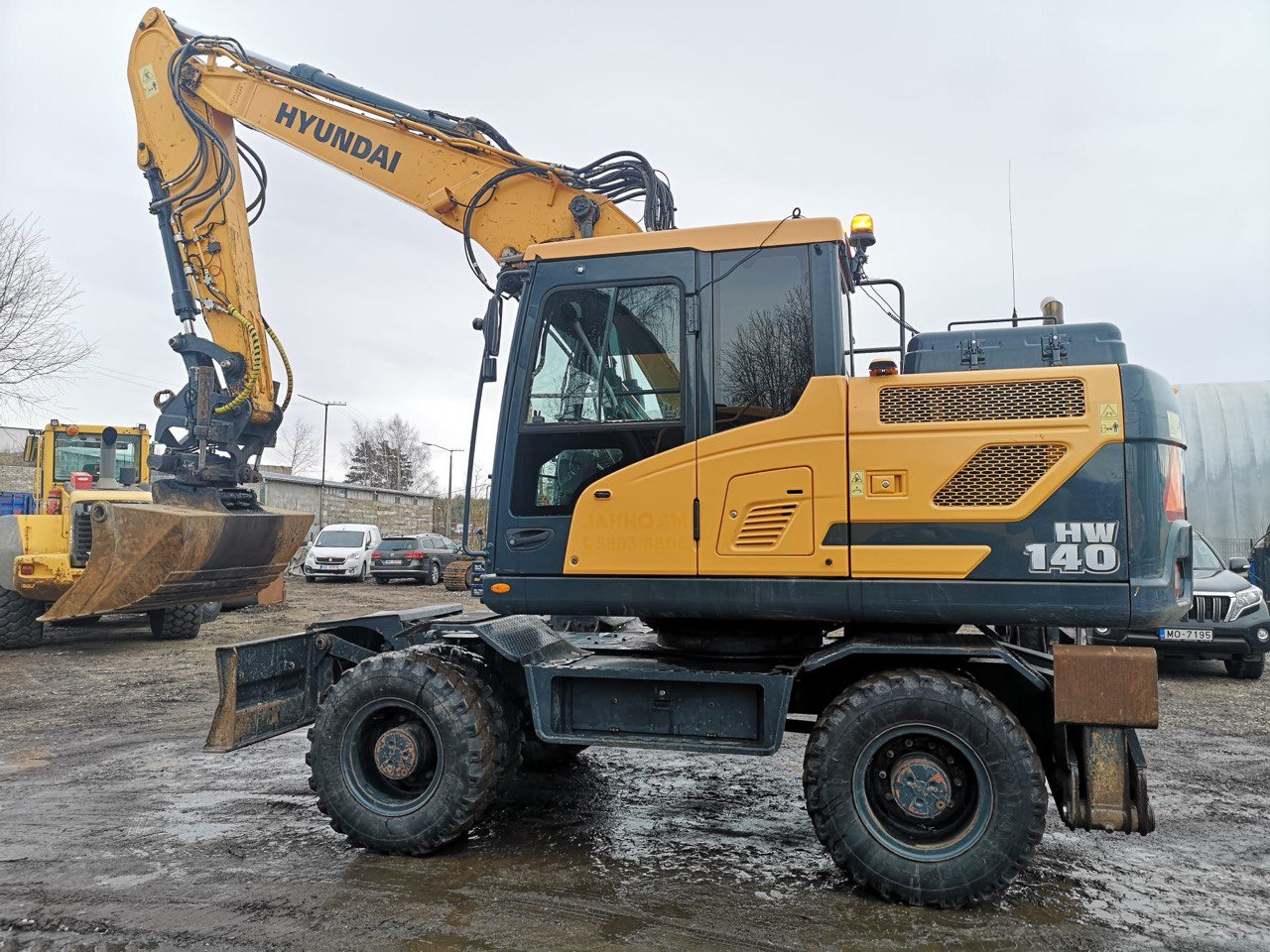 Hyundai W140 - Excavator: picture 2 Hyundai W140 - Excavator: picture 2