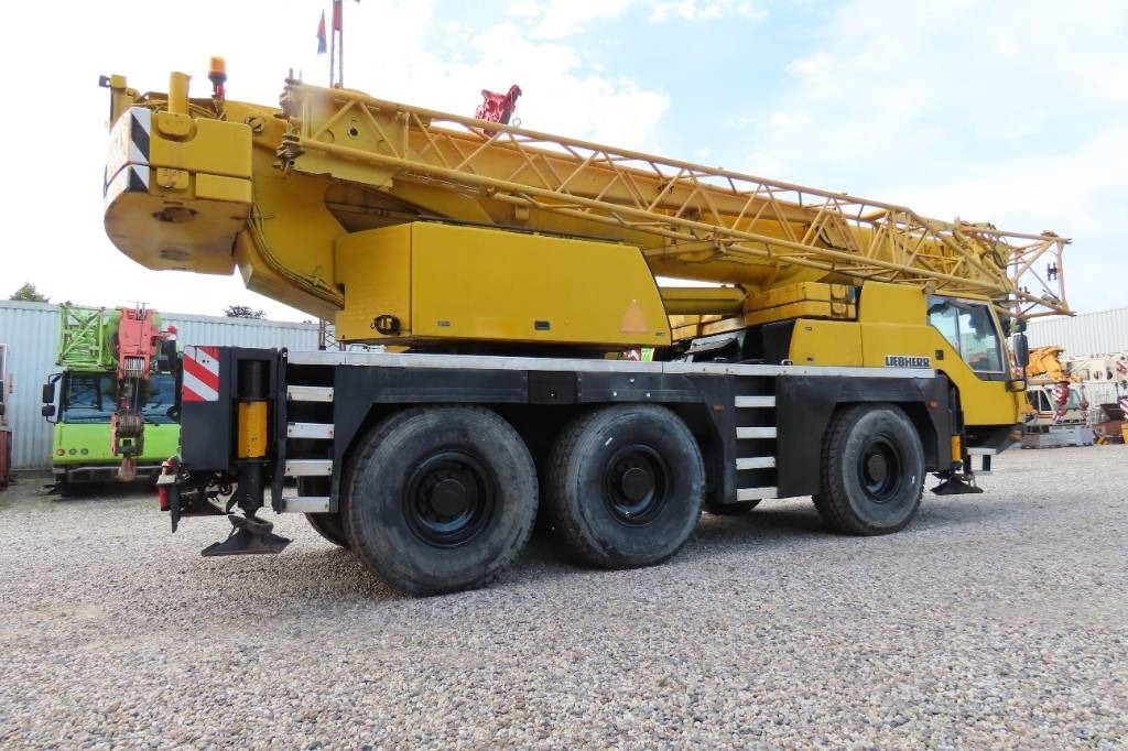 Liebherr LTM 1055-1 - All terrain crane: picture 3 Liebherr LTM 1055-1 - All terrain crane: picture 3