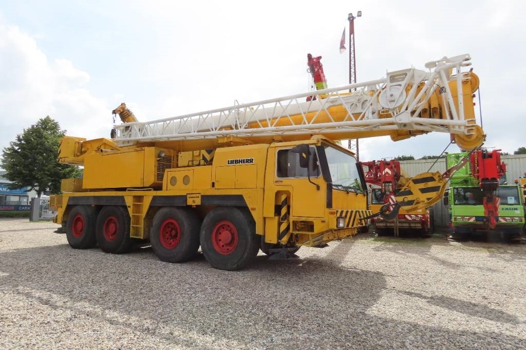 Liebherr LTM 1070-1 - All terrain crane: picture 2 Liebherr LTM 1070-1 - All terrain crane: picture 2
