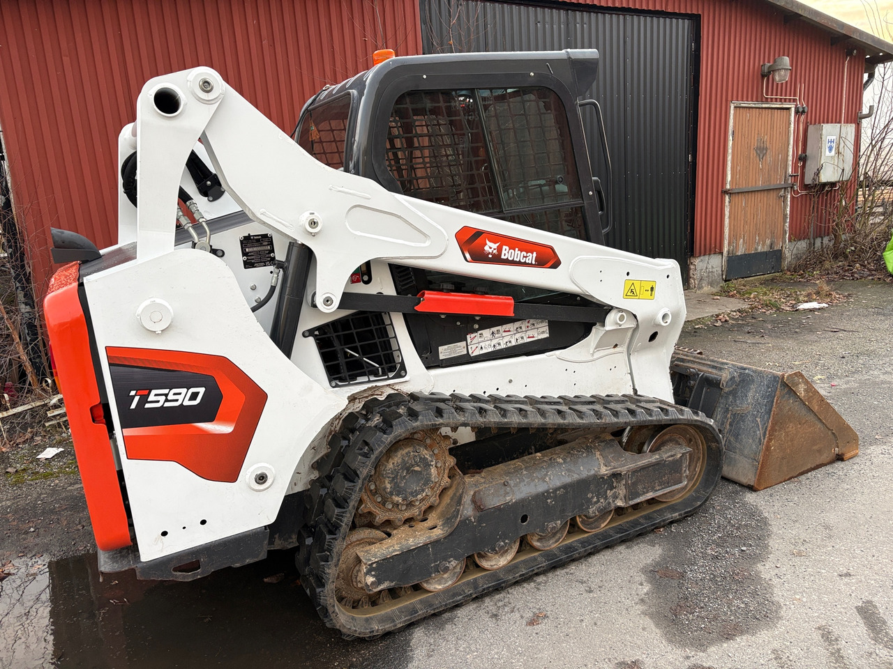 Bobcat T590 - Compact track loader: picture 1 Bobcat T590 - Compact track loader: picture 1