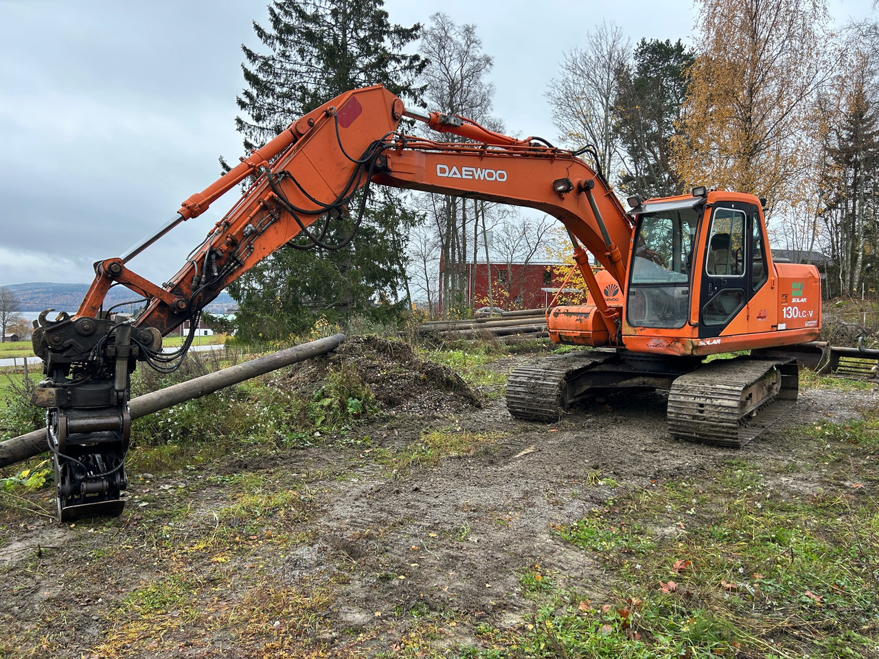 Daewoo 130 Lc-v - Excavator: picture 1 Daewoo 130 Lc-v - Excavator: picture 1