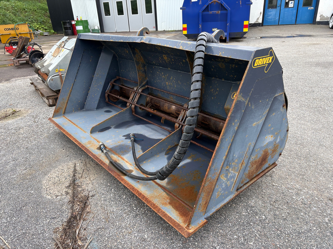 Drivex SS10C-L30 - Sand/ Salt spreader: picture 1 Drivex SS10C-L30 - Sand/ Salt spreader: picture 1