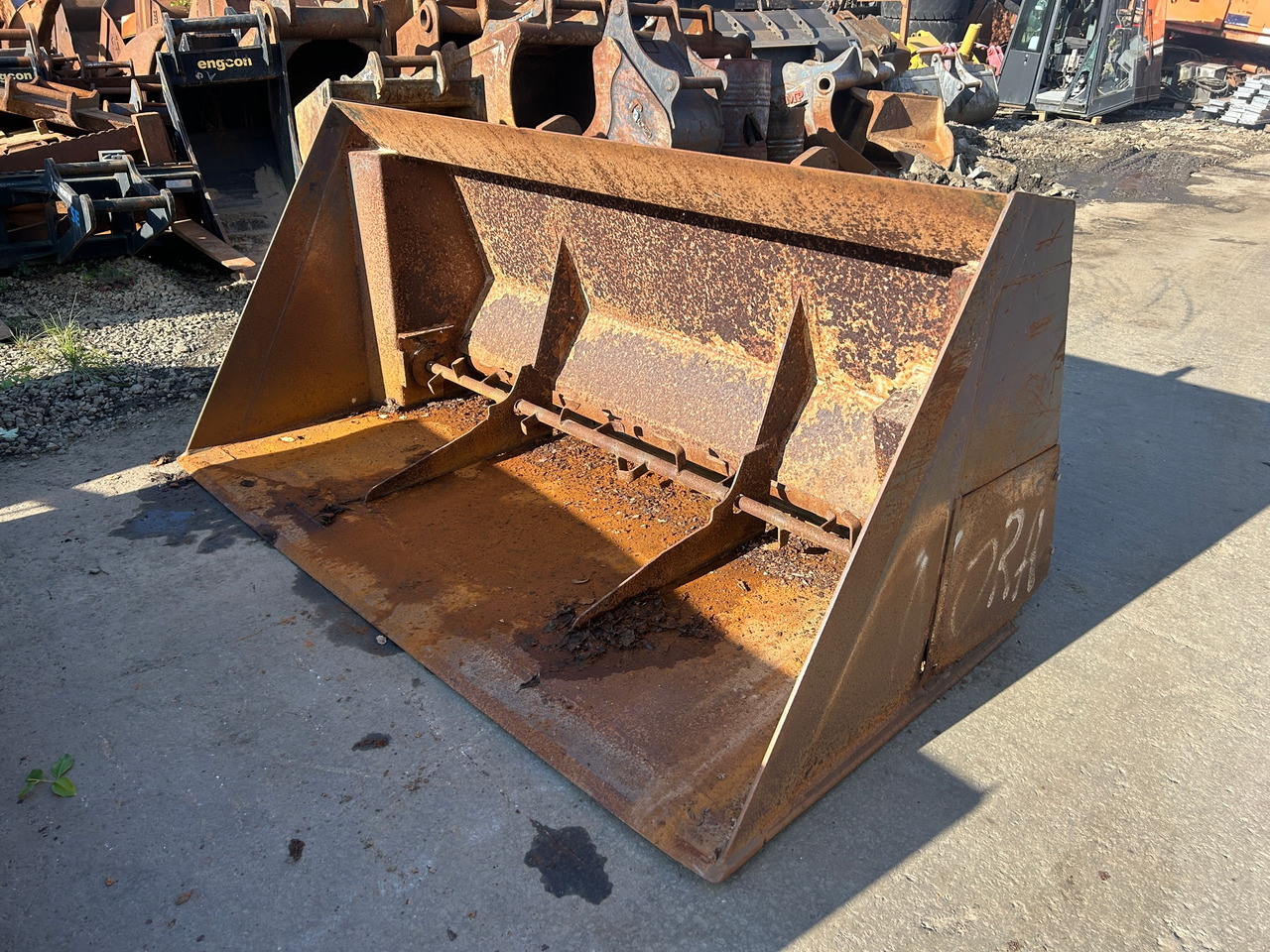 Drivex - Sand/ Salt spreader: picture 1 Drivex - Sand/ Salt spreader: picture 1