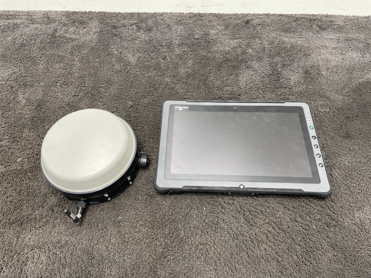 Dynapac Dynalyzer-GNSS2 - Construction equipment: picture 1 Dynapac Dynalyzer-GNSS2 - Construction equipment: picture 1