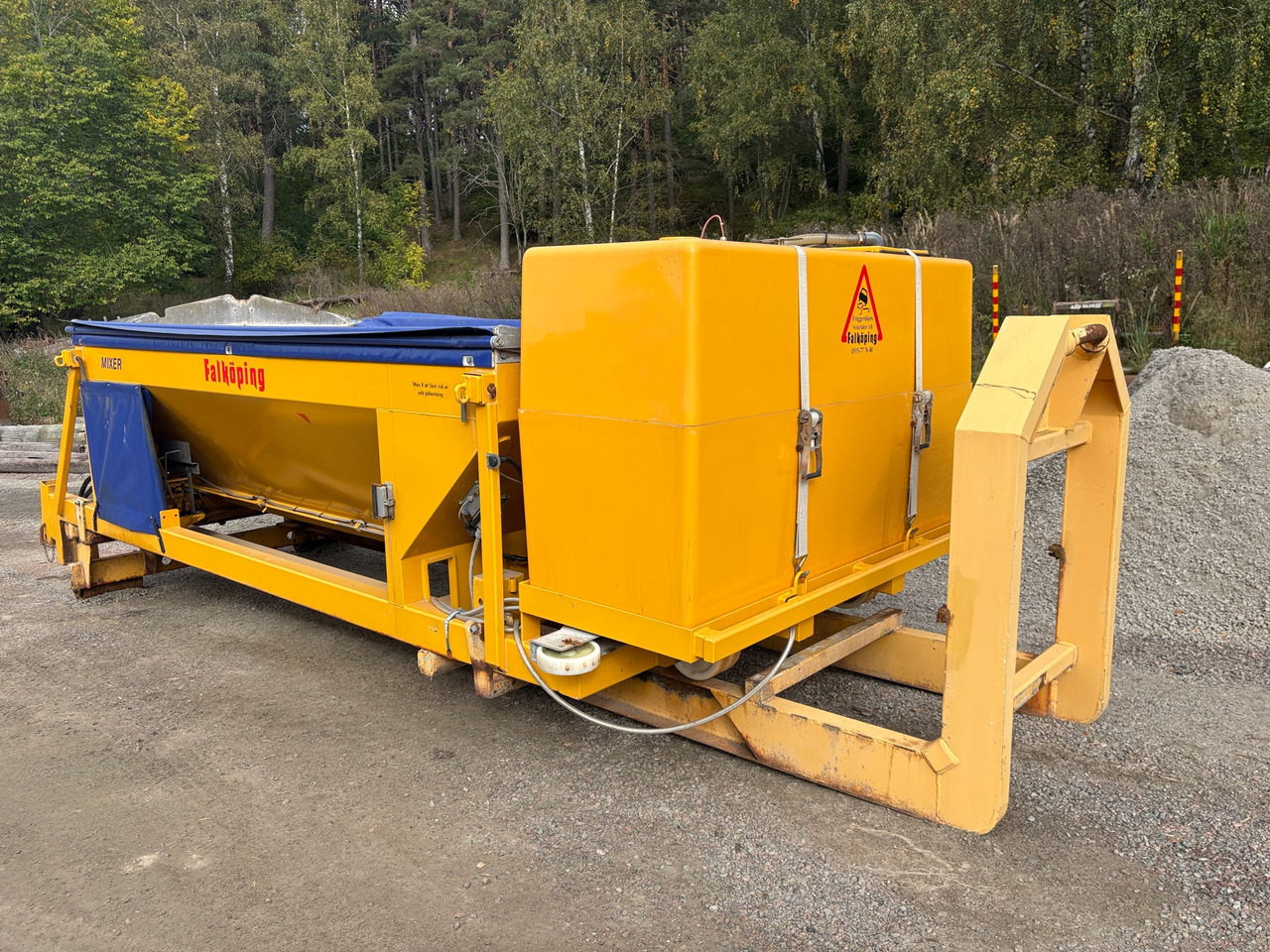 Falköping C-6 BFI - Sand/ Salt spreader: picture 1 Falköping C-6 BFI - Sand/ Salt spreader: picture 1