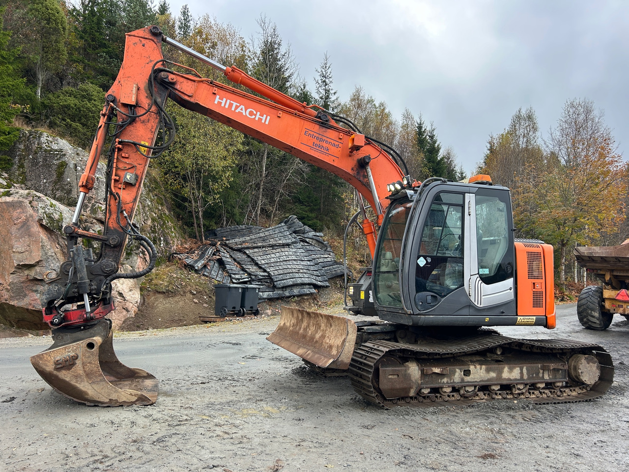 Hitachi Zaxis 135 US - Excavator: picture 1 Hitachi Zaxis 135 US - Excavator: picture 1