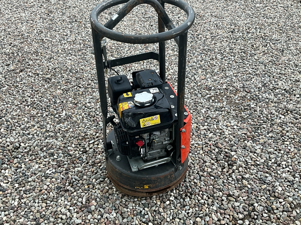 Husqvarna LX90 - Vibratory plate: picture 1 Husqvarna LX90 - Vibratory plate: picture 1