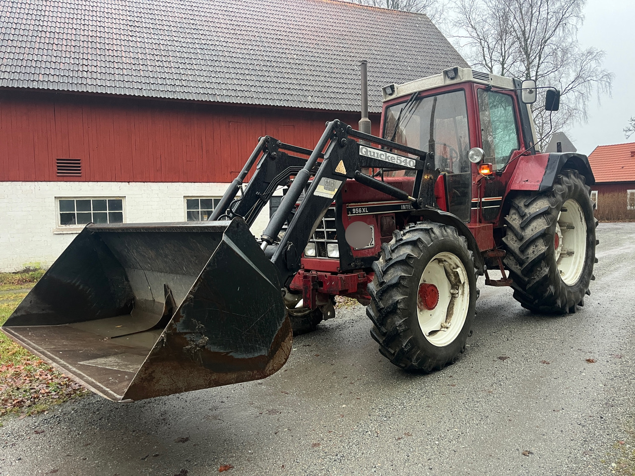 International 956 XL - Farm tractor: picture 1 International 956 XL - Farm tractor: picture 1
