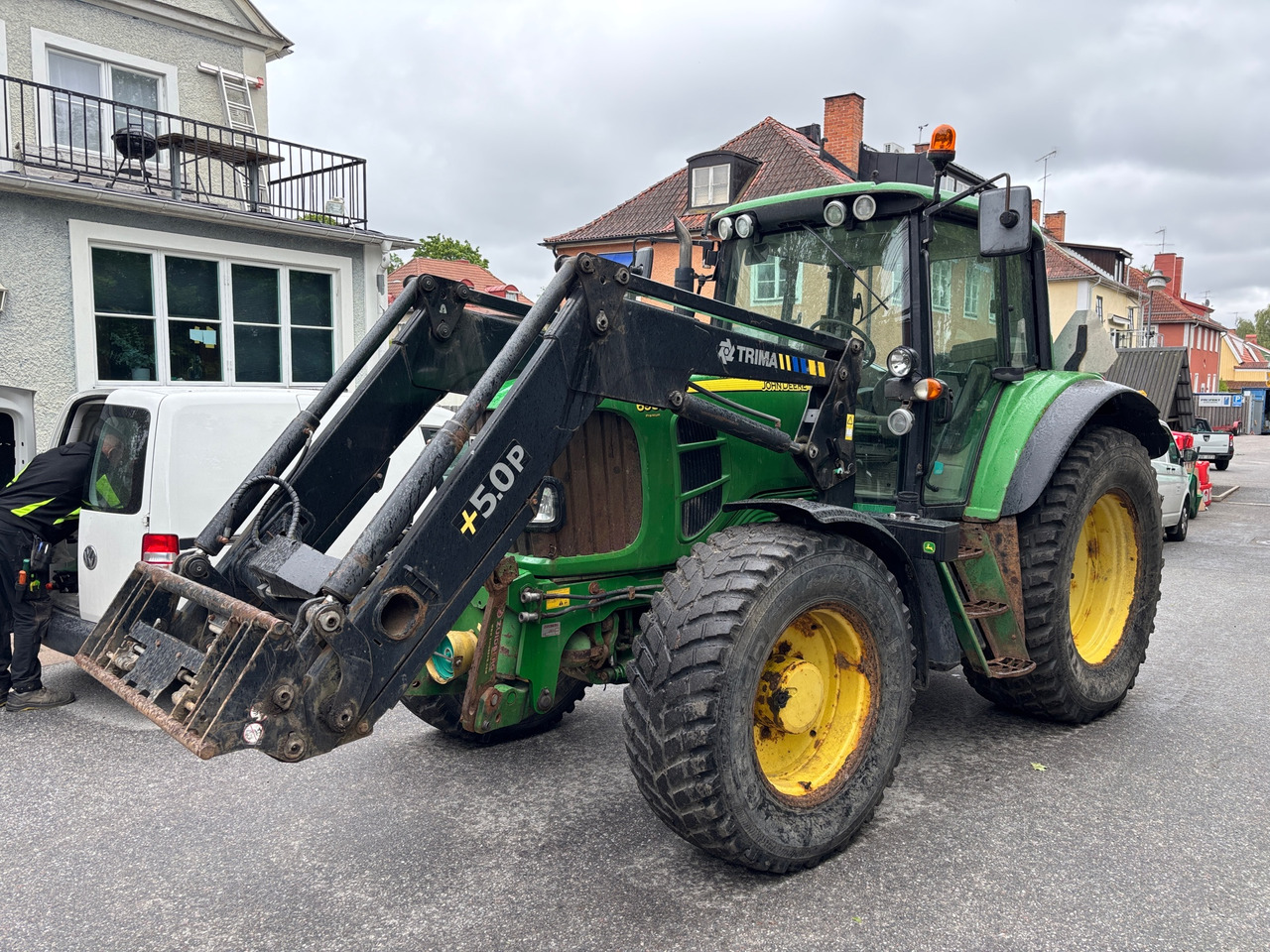 John Deere 6930 - Farm tractor: picture 1 John Deere 6930 - Farm tractor: picture 1