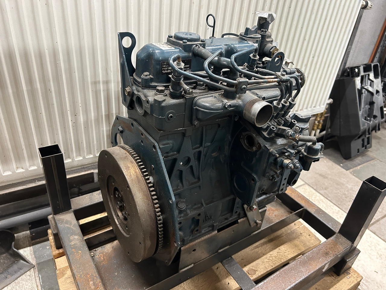 Kubota D1305 - Construction equipment: picture 1 Kubota D1305 - Construction equipment: picture 1