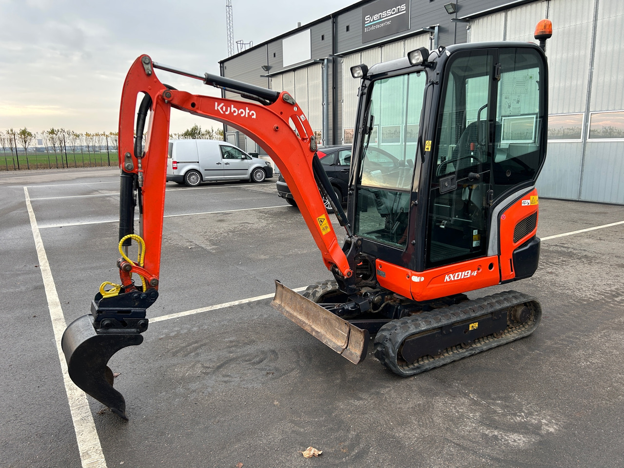 Kubota KX019-4 - Excavator: picture 1 Kubota KX019-4 - Excavator: picture 1