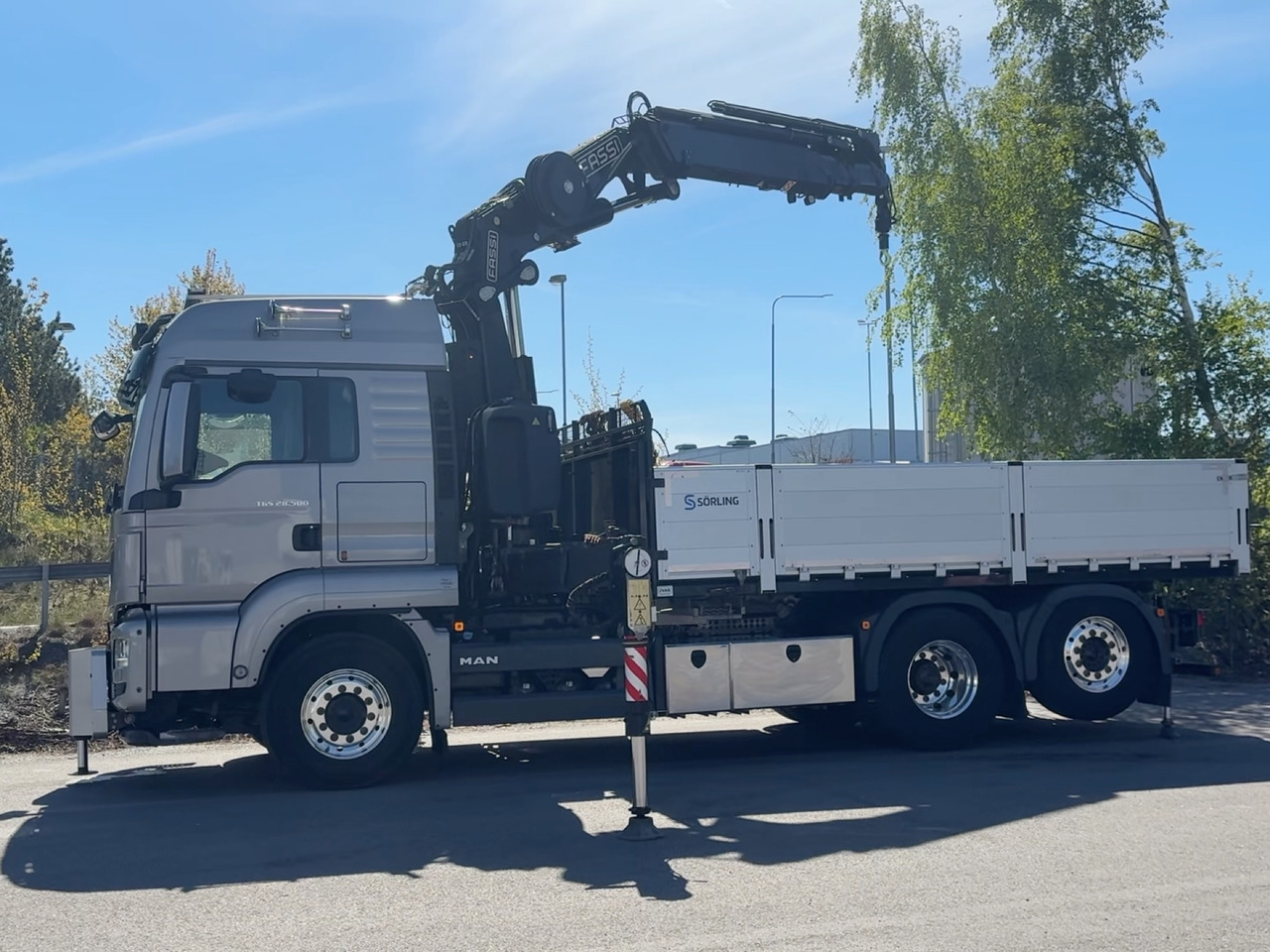 MAN TGS 28.500 - Crane truck: picture 1 MAN TGS 28.500 - Crane truck: picture 1