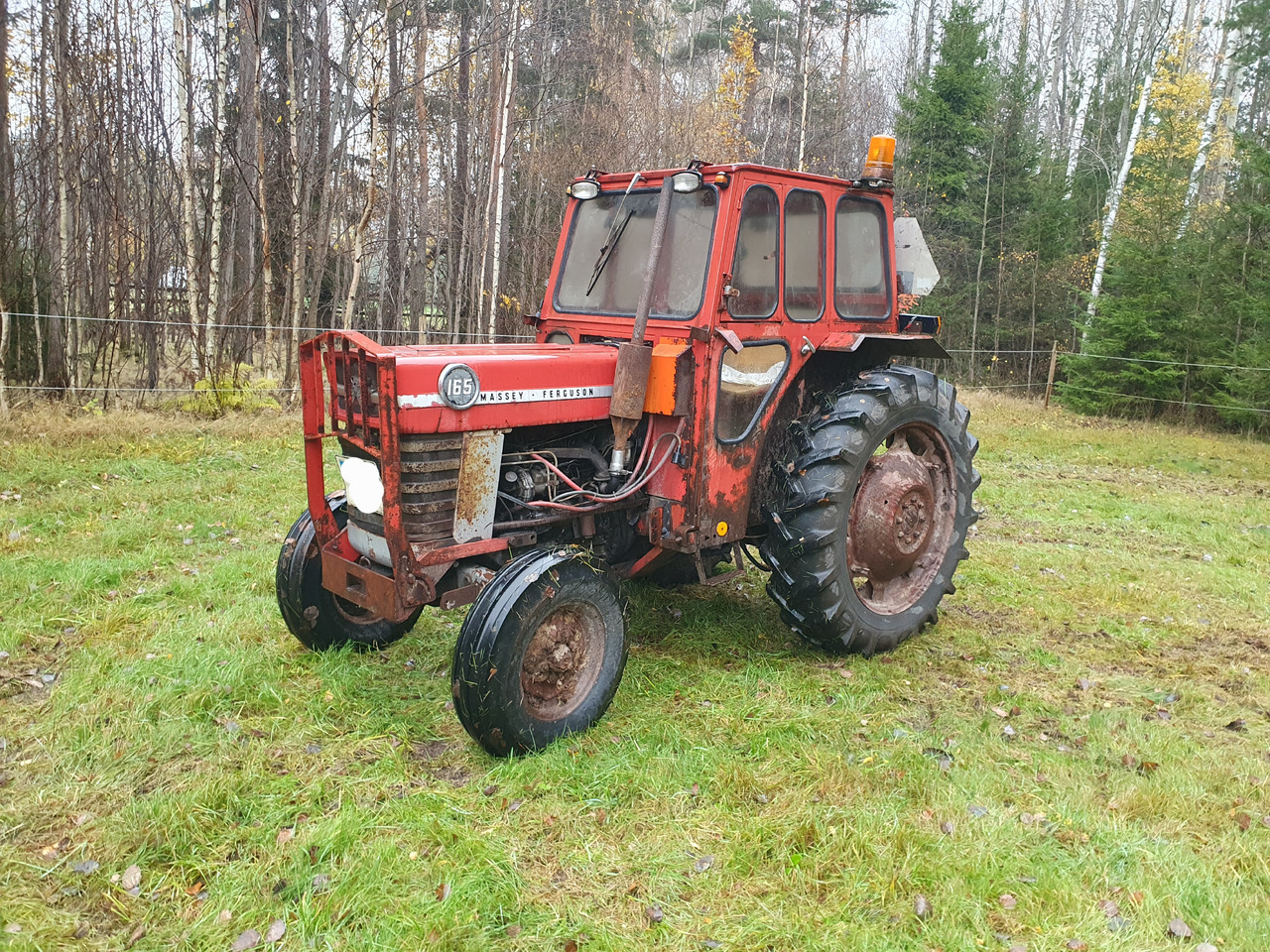 Massey Ferguson 165 - Farm tractor: picture 1 Massey Ferguson 165 - Farm tractor: picture 1