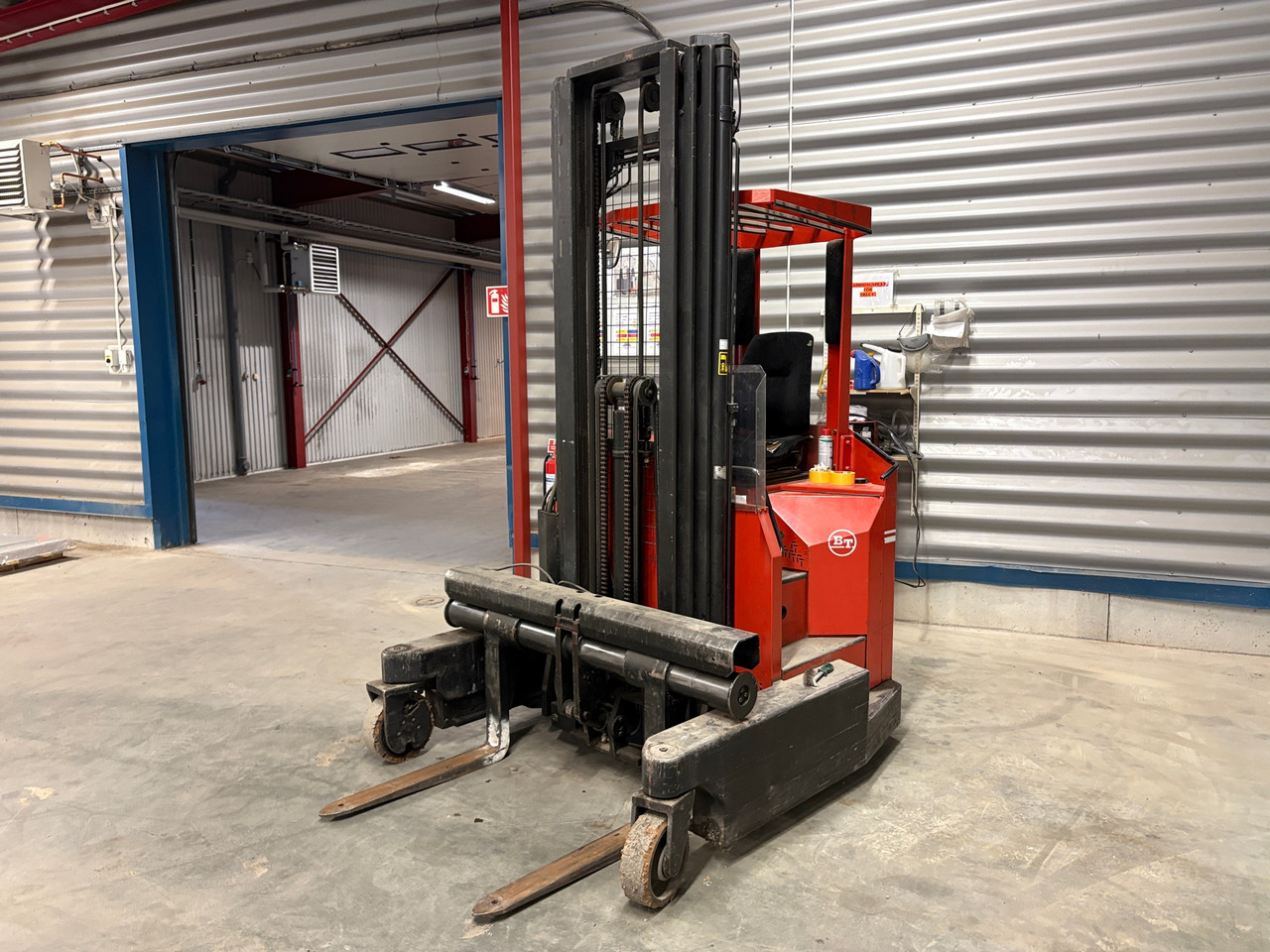 BT FRT- 2000SE/6 - Material handling equipment: picture 1 BT FRT- 2000SE/6 - Material handling equipment: picture 1